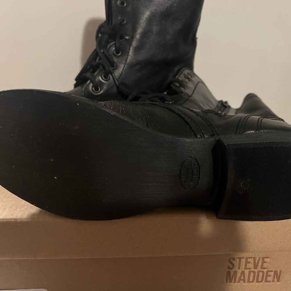 Steve Madden Black Troopa Boots - Picture 4 of 4